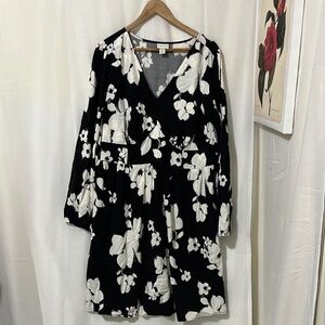 Ava & Viv Blue with White Floral Long Sleeve Dress size XXL a324